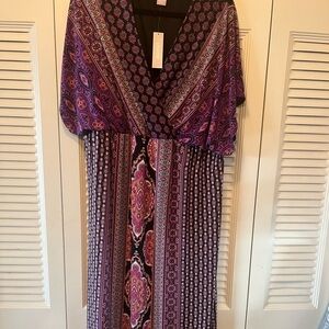 multi colo arabesque design v neck short sleeve dress